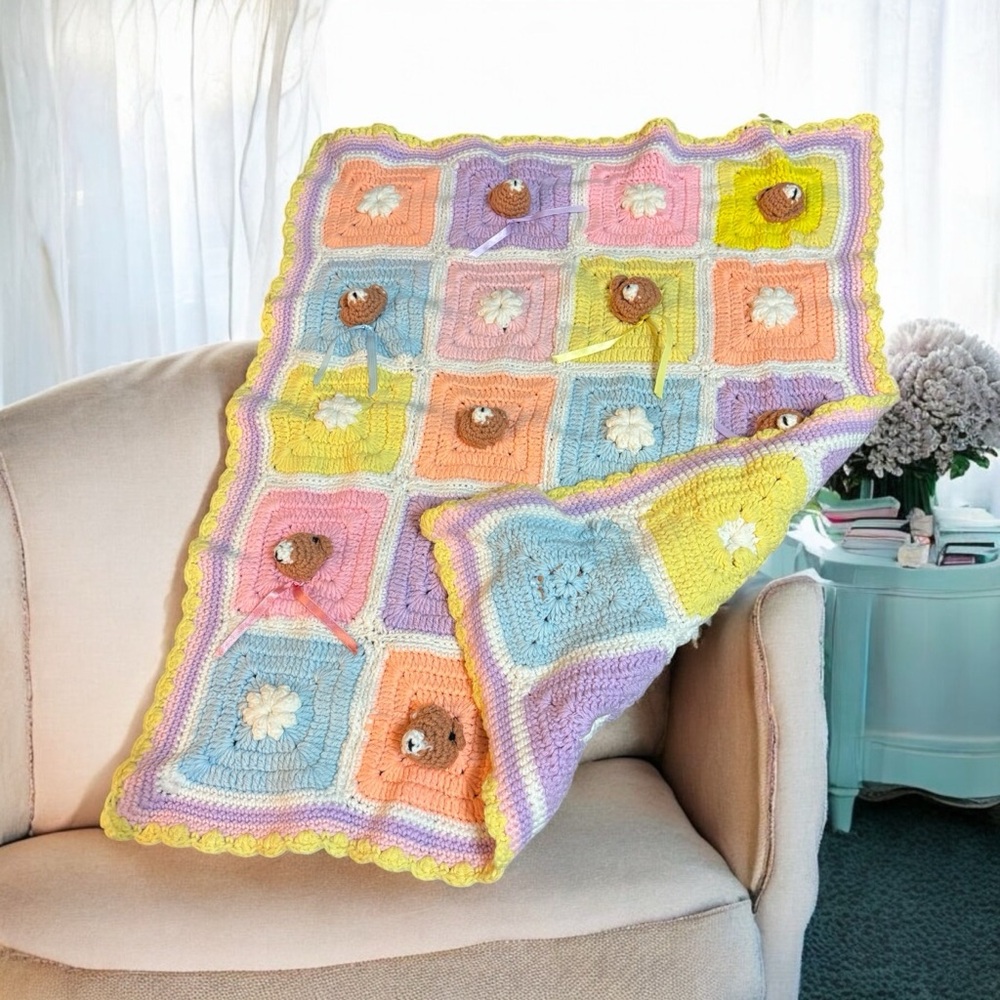 Handmade Baby Blanket Afghan Crochet Knit 3D Appliqué Brown Teddy Bear & Flowers